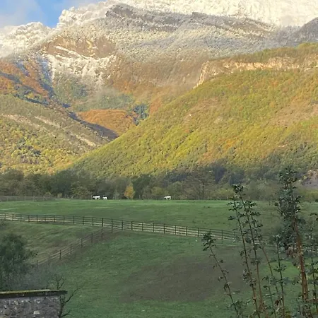 La Sallandiere - Et Table D'hotes Avec Jacuzzi En Isere, Pres Des Passerelles Himalayennes Du De Monteynard * Vif